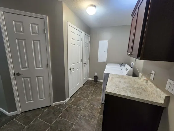 $275,000 | 9721 Fox Hunters Road, Mulkeytown, IL 62865