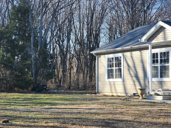 $275,000 | 9721 Fox Hunters Road, Mulkeytown, IL 62865