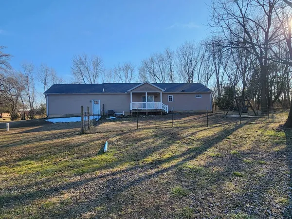 $275,000 | 9721 Fox Hunters Road, Mulkeytown, IL 62865