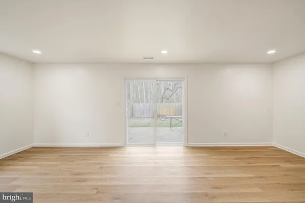 $2,200 | 55 Hampton Gate Drive, Sicklerville, NJ 08081