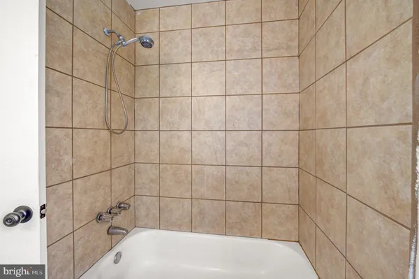 $2,200 | 55 Hampton Gate Drive, Sicklerville, NJ 08081