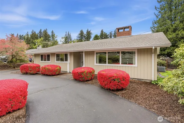 $469,000 | 2246 Cascade Way, Longview, WA 98632