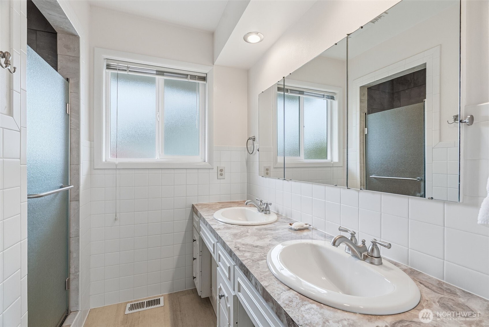 2246 Cascade Way Longview, WA 98632 - Photo 21 of 34