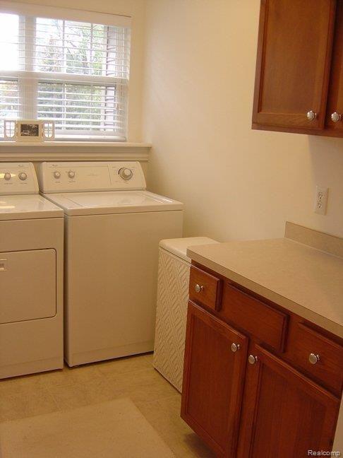 631 Brighton Lake Road Brighton, MI 48116 - Photo 9 of 19 Upper level laundry rm
