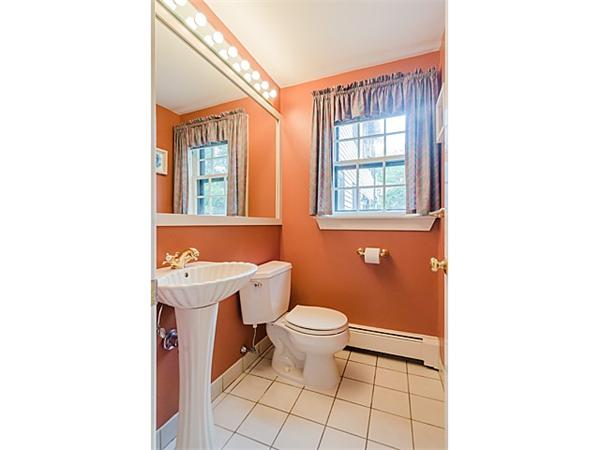 40 Ferncroft Road Newton, MA 02468 - Photo 19 of 24 Gallery Image 19