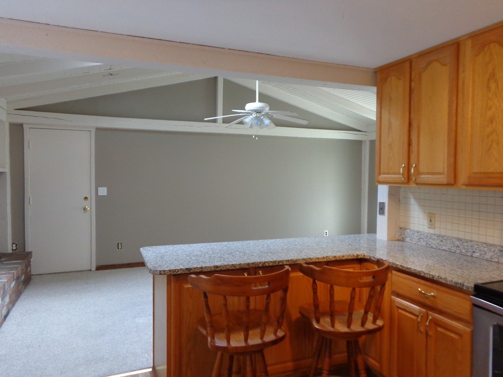 133 Sackett Road Westfield, MA 01085 - Photo 8 of 28 Gallery Image 8