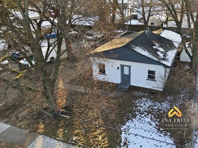 $240,000 | 3755 Jefferson Avenue Southeast, Wyoming, MI 49548