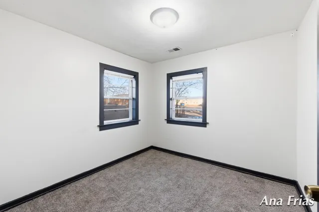 $240,000 | 3755 Jefferson Avenue Southeast, Wyoming, MI 49548