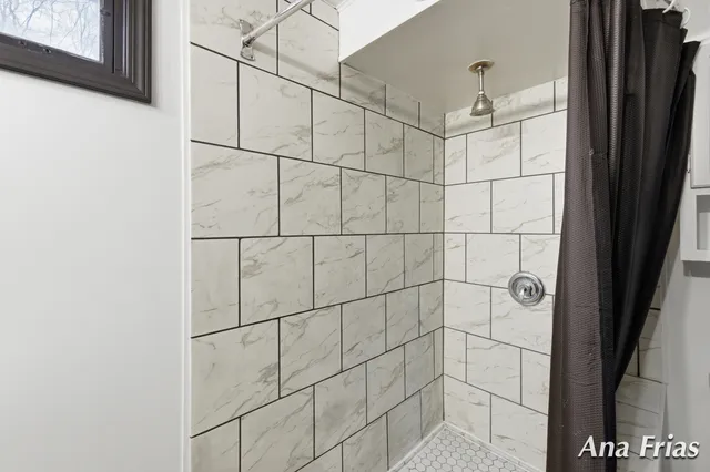 $240,000 | 3755 Jefferson Avenue Southeast, Wyoming, MI 49548