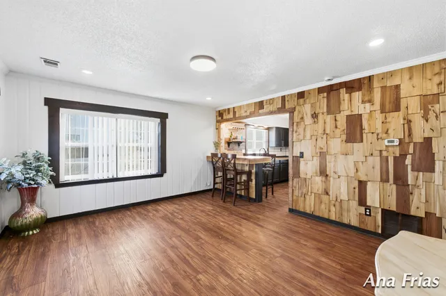 $240,000 | 3755 Jefferson Avenue Southeast, Wyoming, MI 49548