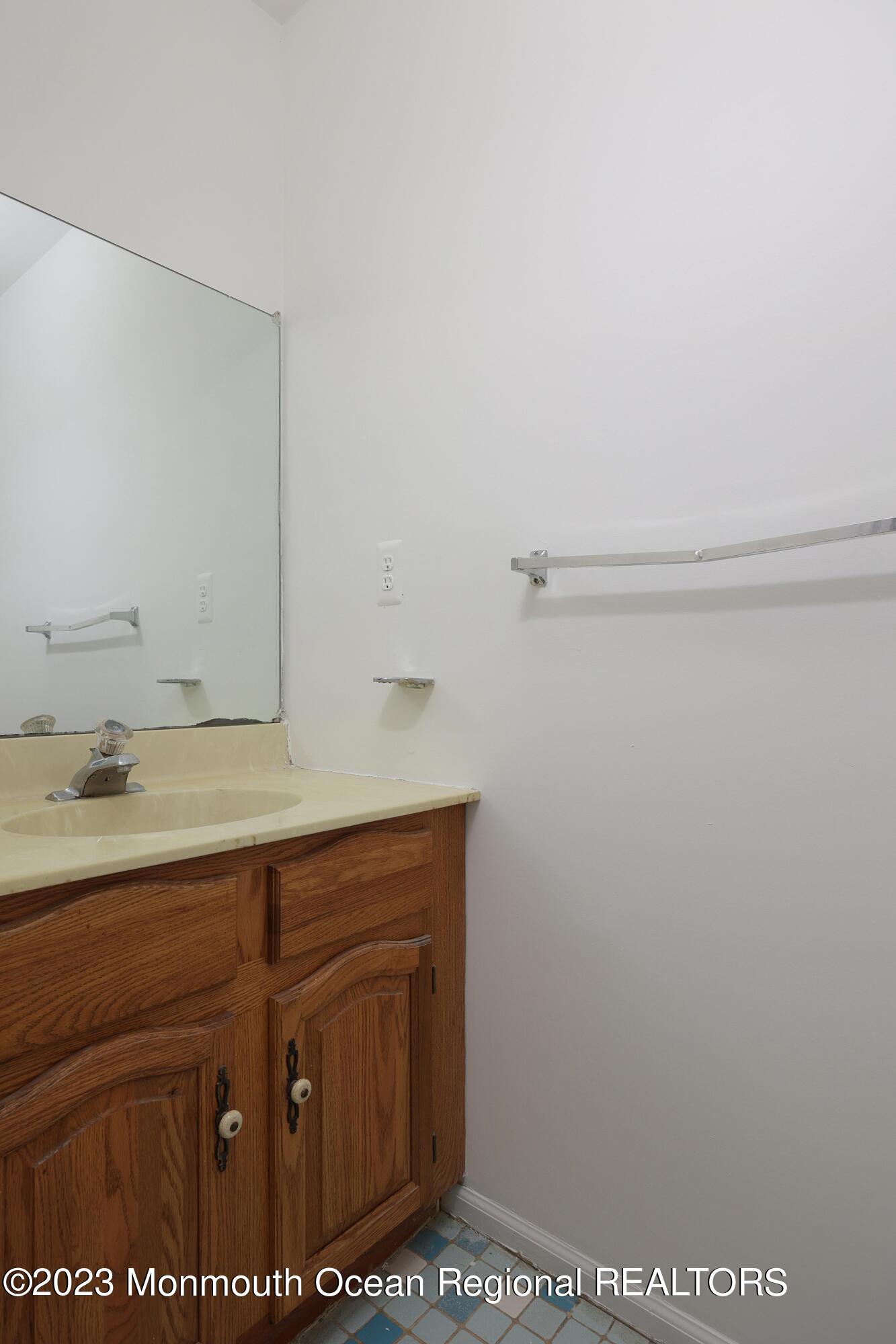 5 Greenfield Road Manalapan, NJ 07726 - Photo 27 of 30 758a6833