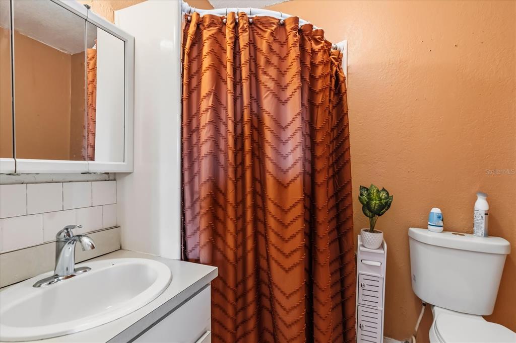 39560 Meadowood Loop Zephyrhills, FL 33542 - Photo 14 of 24