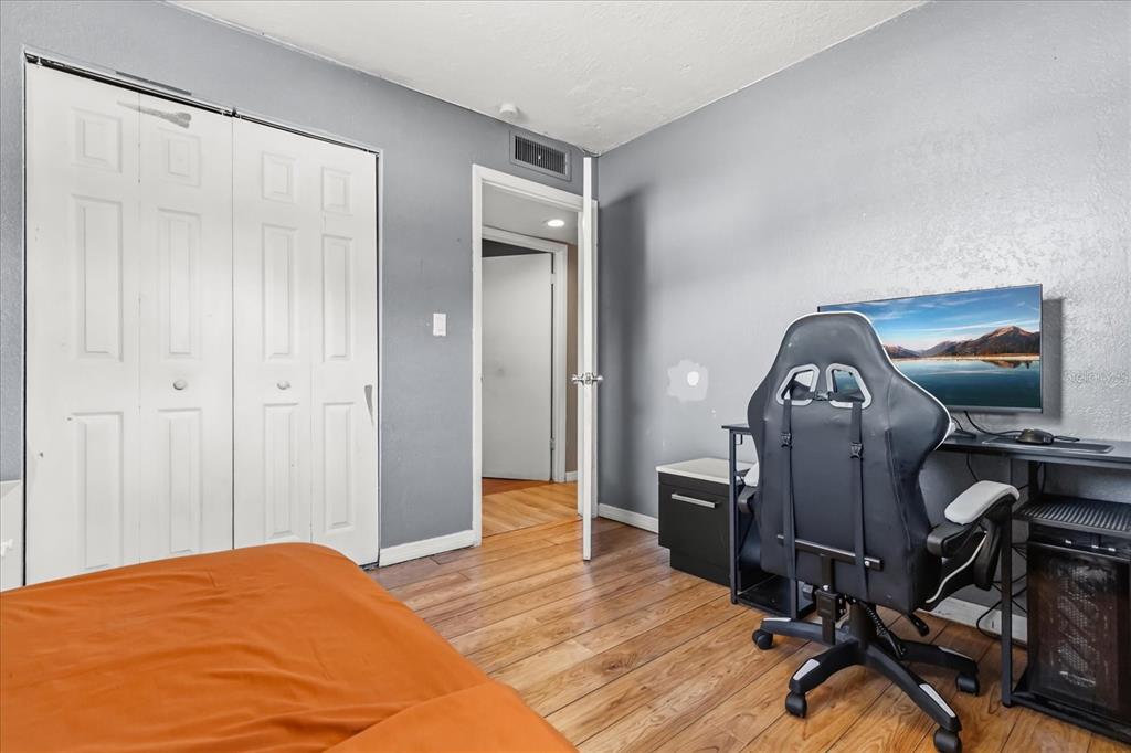 39560 Meadowood Loop Zephyrhills, FL 33542 - Photo 18 of 24