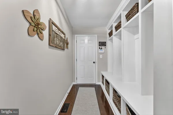 $1,250,000 | 24242 Purple Finch Drive, Aldie, VA 20105