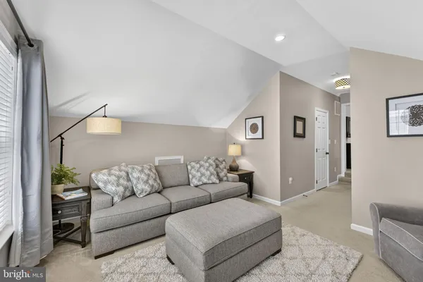$1,250,000 | 24242 Purple Finch Drive, Aldie, VA 20105