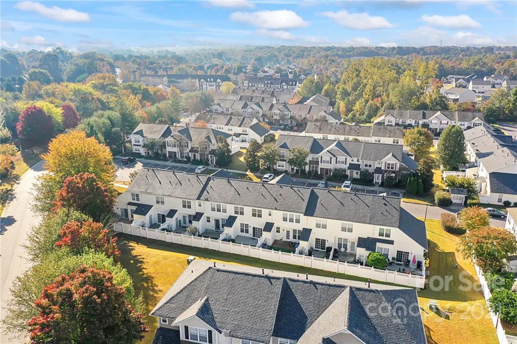 924 Azurine Circle Fort Mill, SC 29708 - Photo 39 of 41 a view of a city