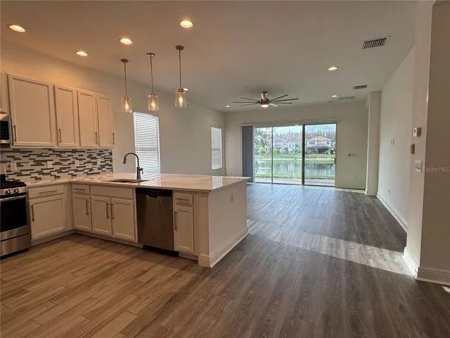 $3,495 | 31045 Lindentree Drive, Wesley Chapel, FL 33543