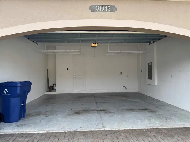 $3,495 | 31045 Lindentree Drive, Wesley Chapel, FL 33543