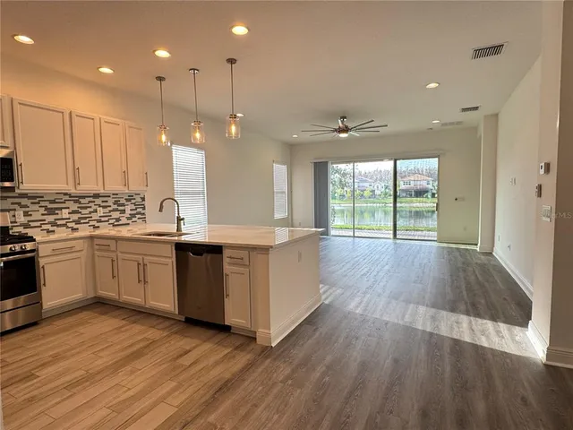 $3,495 | 31045 Lindentree Drive, Wesley Chapel, FL 33543