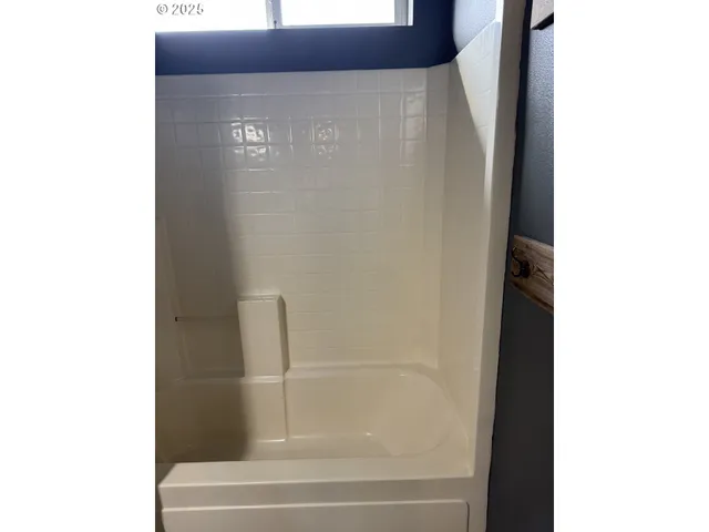 $510,000 | 4015 Scenic Drive, Unit 4027, Eugene, OR 97404