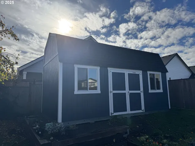 $510,000 | 4015 Scenic Drive, Unit 4027, Eugene, OR 97404