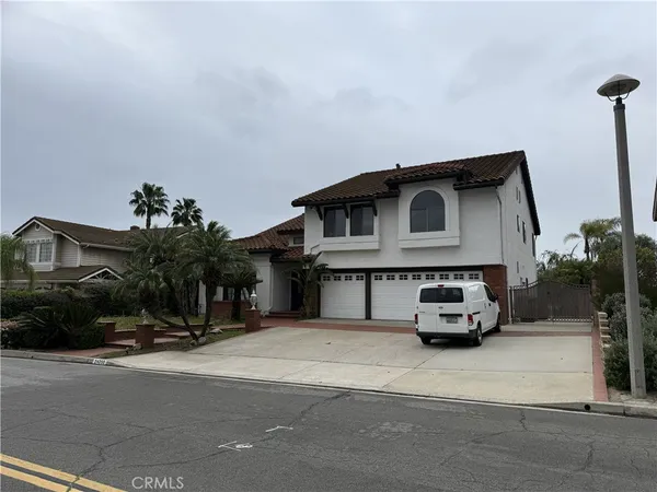 $1,325,000 | 24250 Vía Lenardo, Yorba Linda, CA 92887