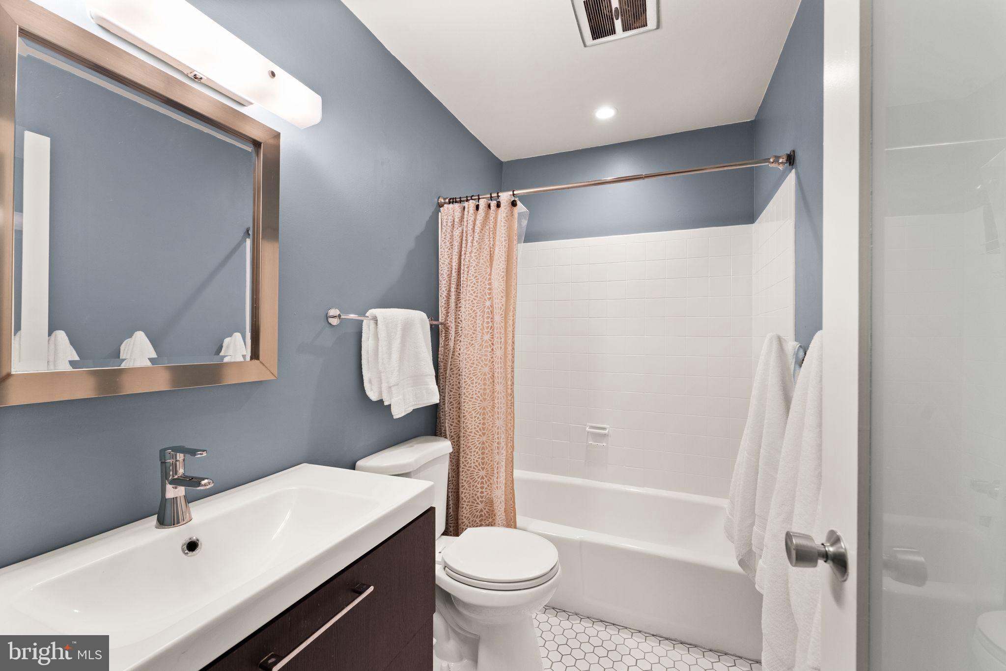 1717 Wainwright Drive Reston, VA 20190 - Photo 34 of 62 Renovated guest bath