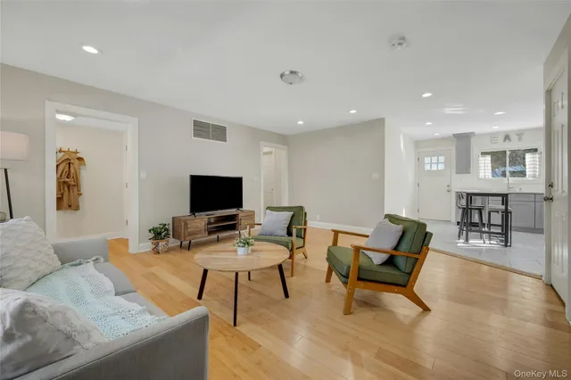 $460,000 | 3039 High Street, Mohegan Lake, NY 10547