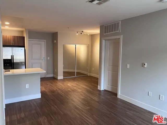 $4,895 | 1040 Glendon Avenue, Unit 4206, Los Angeles, CA 90024