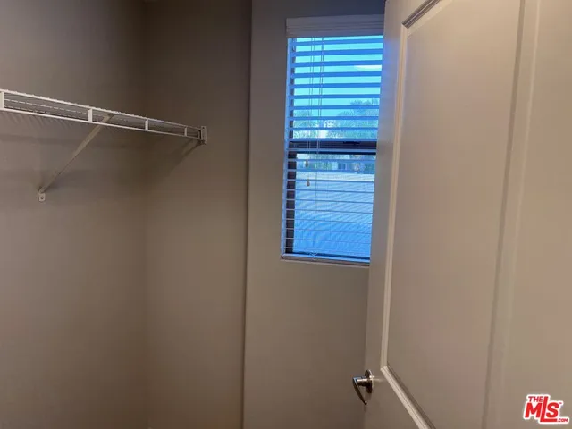 $4,895 | 1040 Glendon Avenue, Unit 4206, Los Angeles, CA 90024