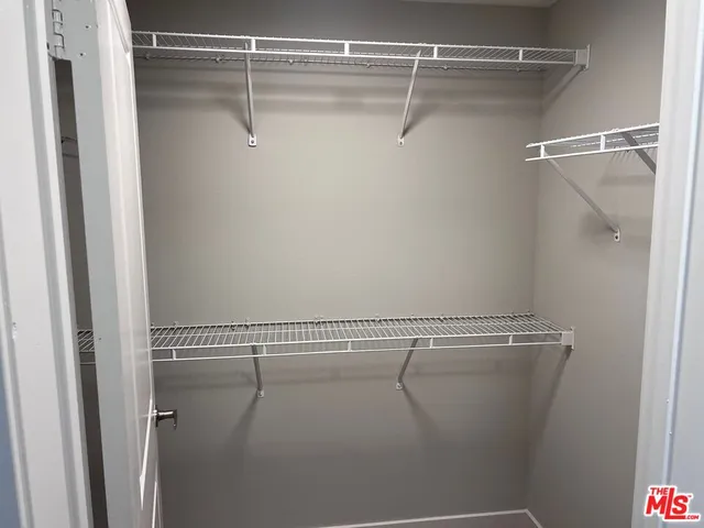 $4,895 | 1040 Glendon Avenue, Unit 4206, Los Angeles, CA 90024