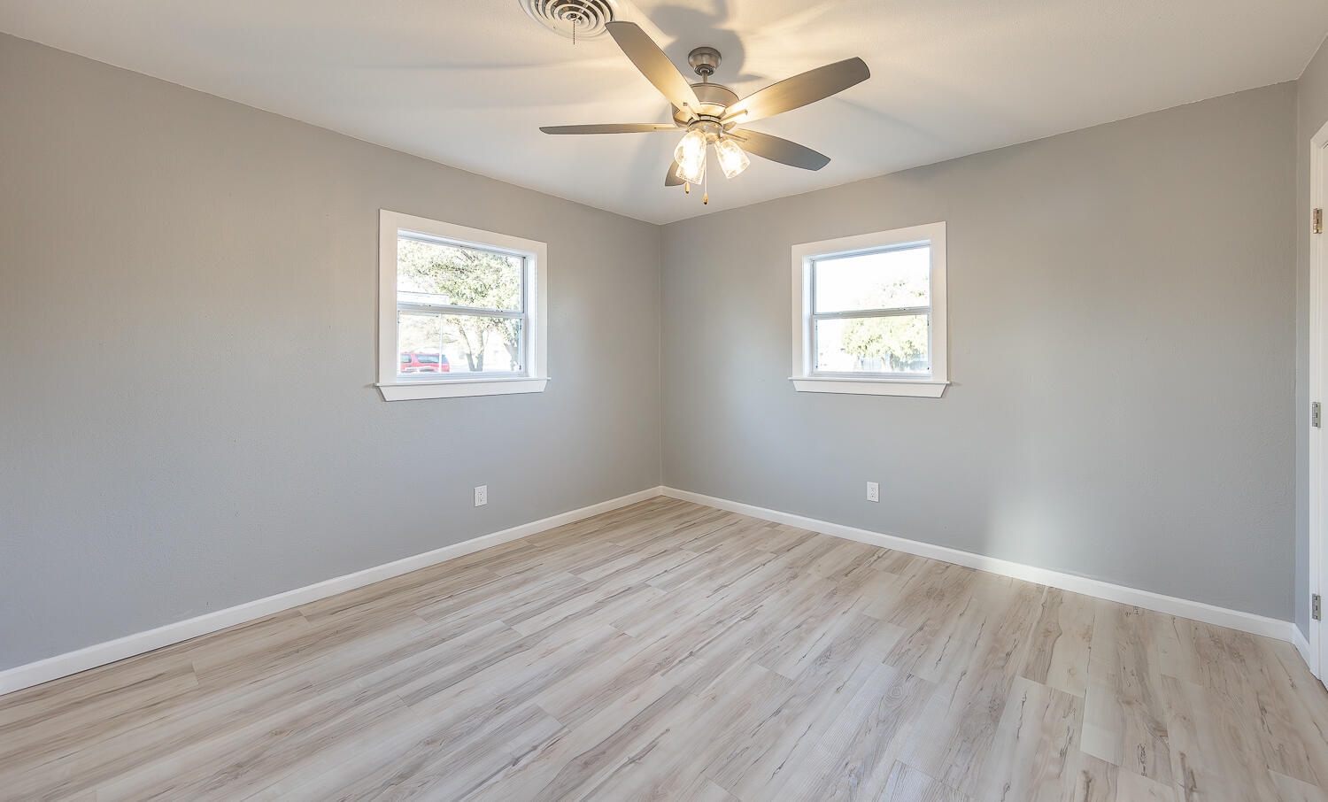 5409 Ave D Lubbock, TX 79404 - Photo 17 of 26 2L9A9114