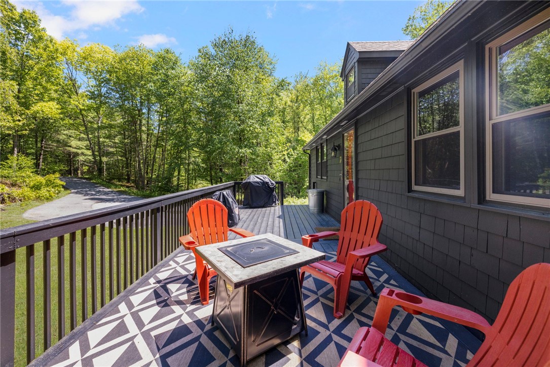 7 Spruce Ridge Drive Glocester, RI 02814 - Photo 10 of 46