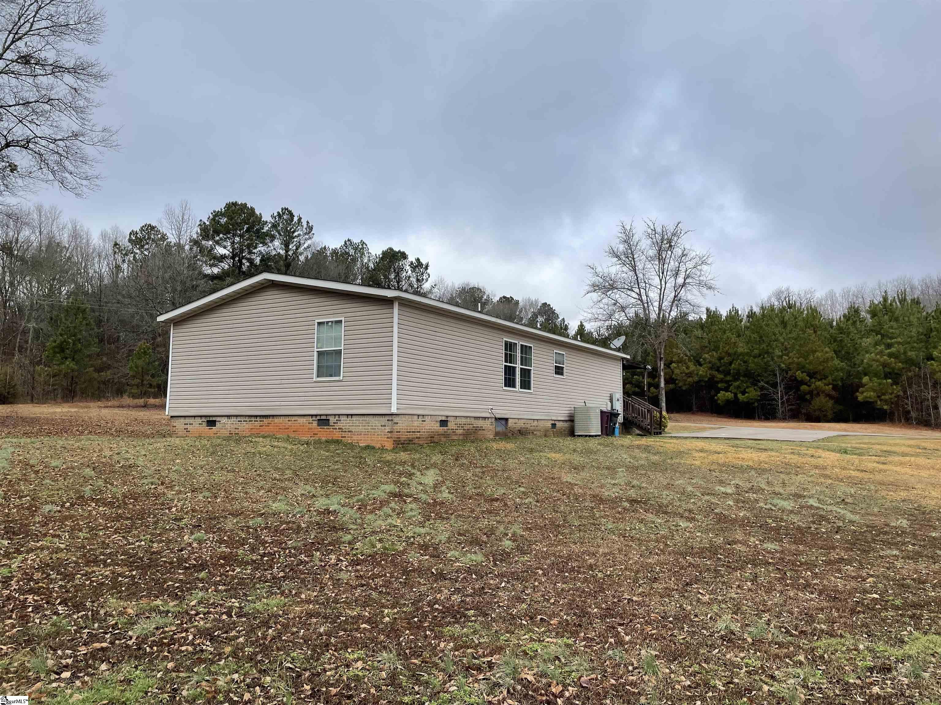 472 Gentry Road Fountain Inn, SC 29644 - Photo 26 of 35