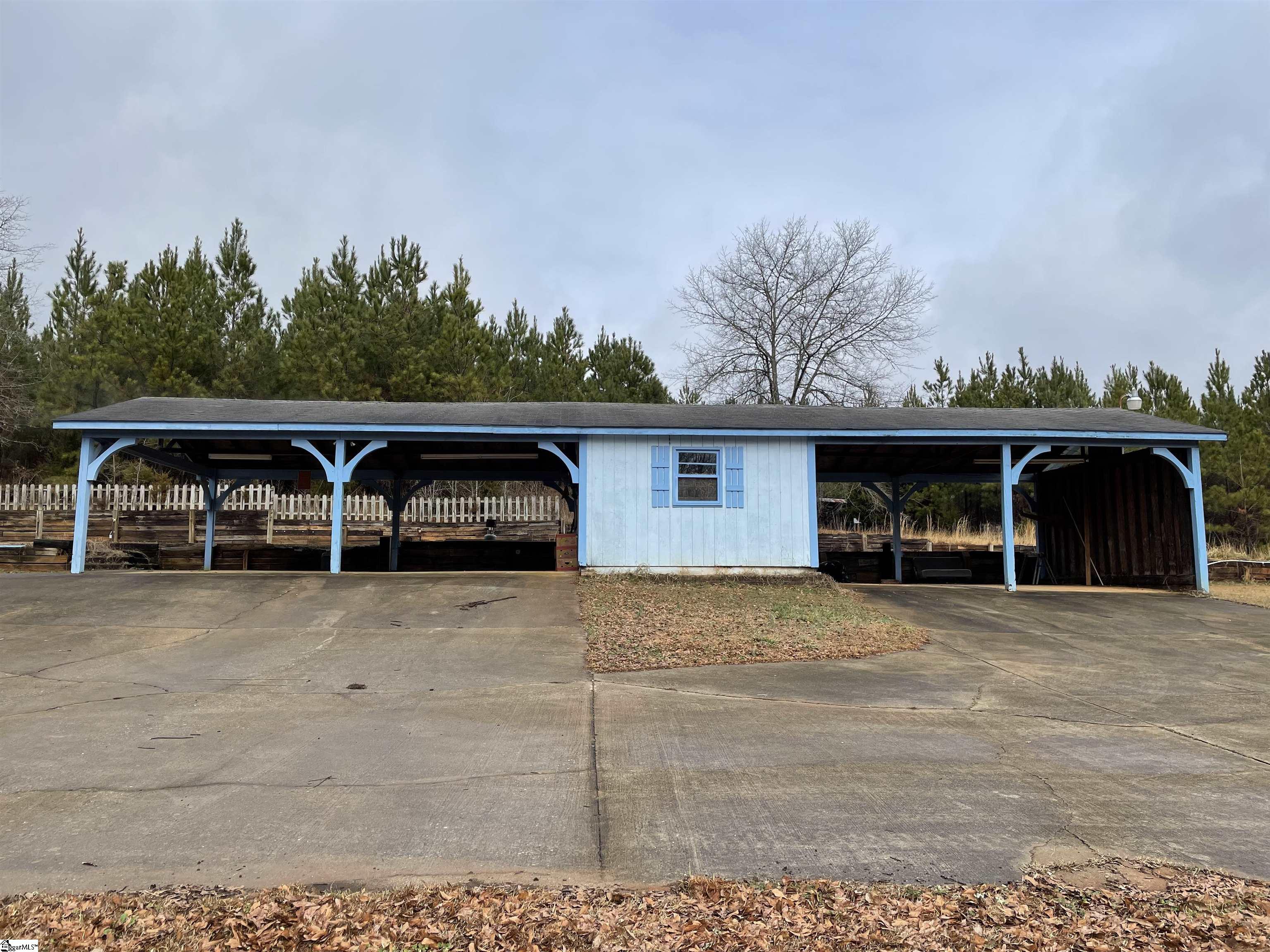 472 Gentry Road Fountain Inn, SC 29644 - Photo 32 of 35