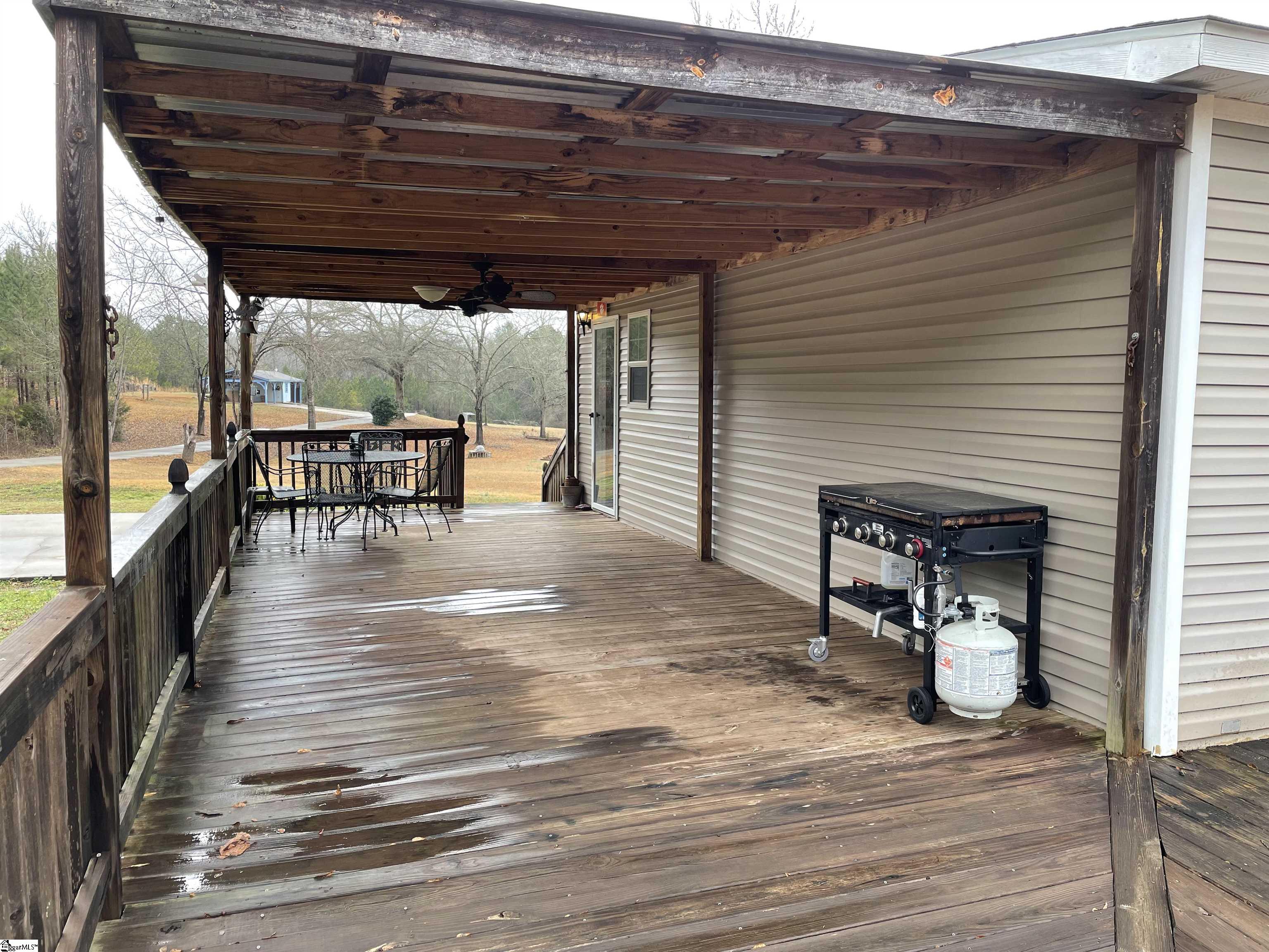 472 Gentry Road Fountain Inn, SC 29644 - Photo 5 of 35