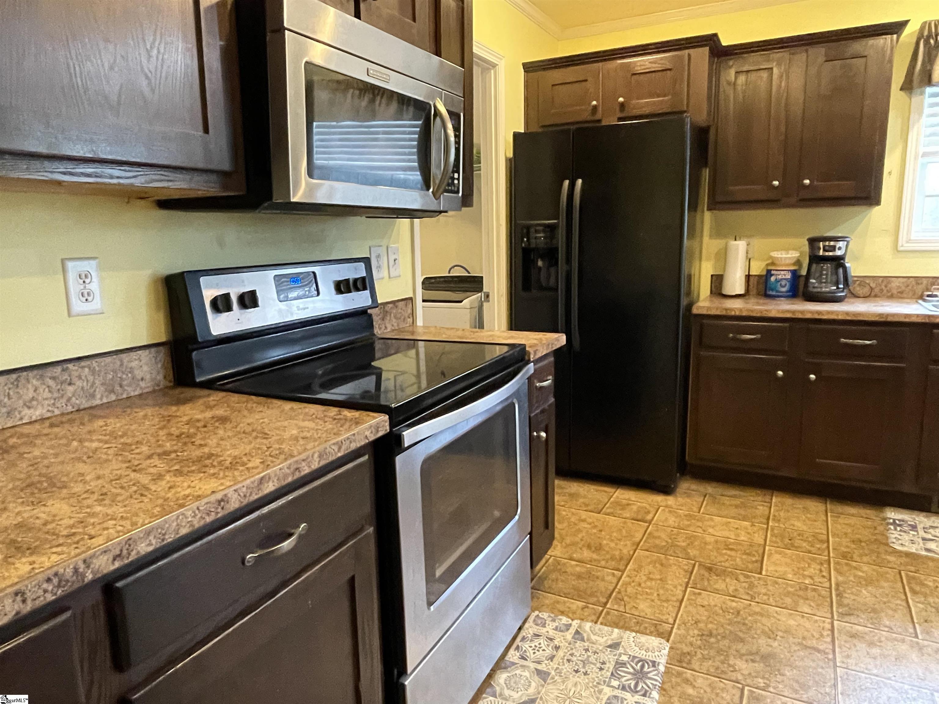 472 Gentry Road Fountain Inn, SC 29644 - Photo 7 of 35