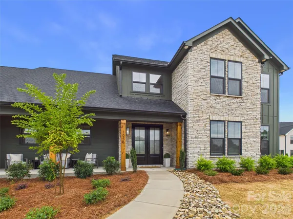 $1,025,000 | 1055 Hidden Meadows Drive, Mooresville, NC 28115