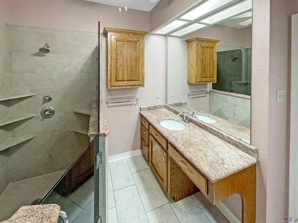 $445,000 | 13616 Denham Road, Baton Rouge, LA 70818