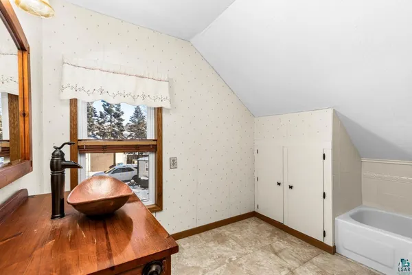 $295,000 | 302 River Bluff Avenue, Sandstone, MN 55072