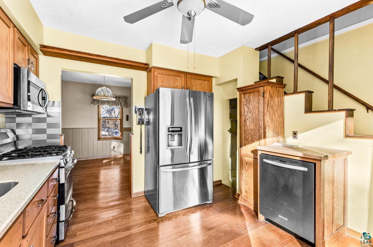 302 River Bluff Avenue Sandstone, MN 55072 - Photo 10 of 24