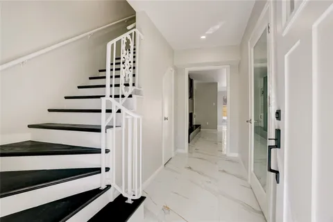 $429,000 | 6502 Cypress Point Drive, Houston, TX 77069