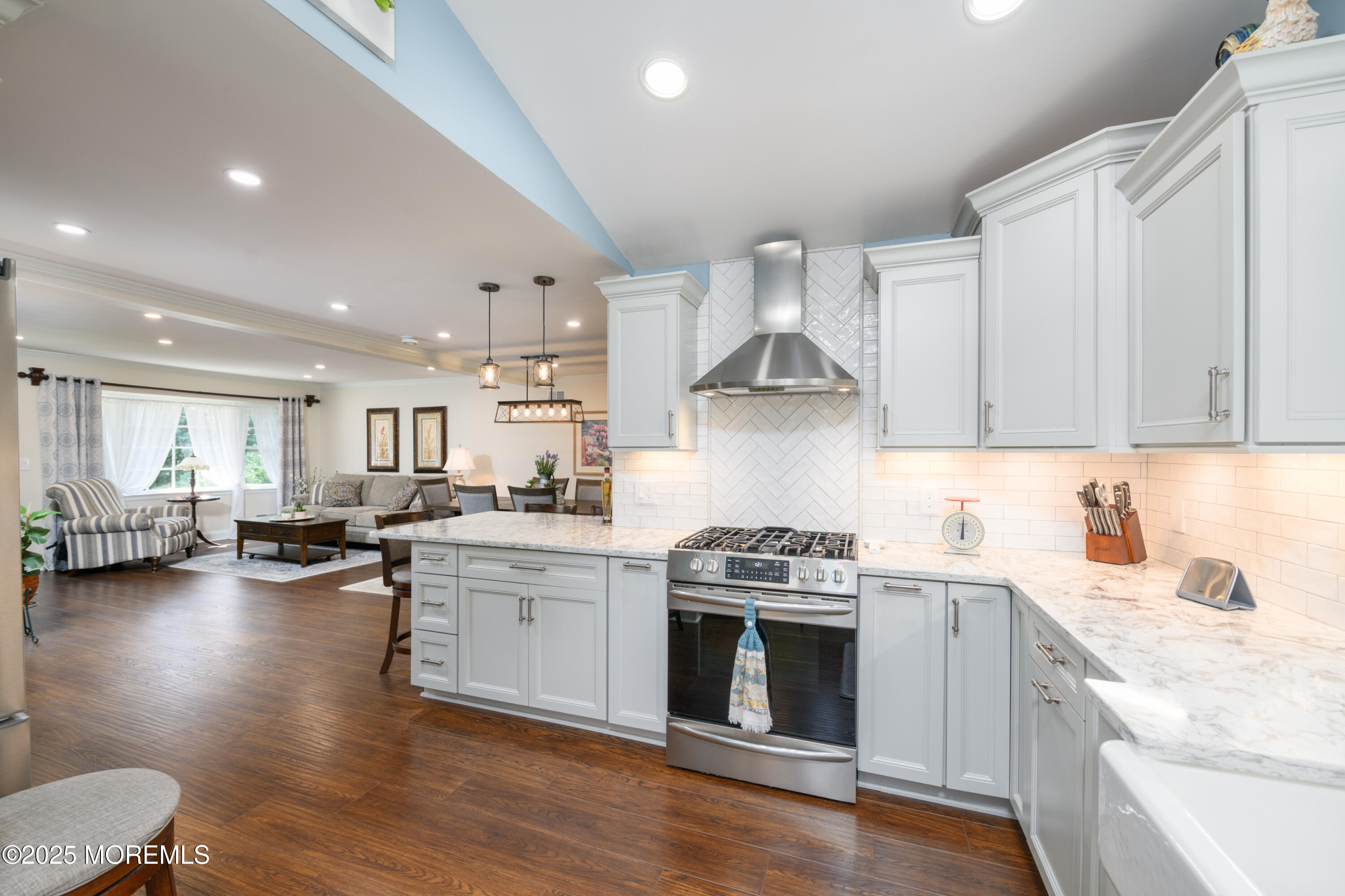 101 Millbrook Place Middletown, NJ 07748 - Photo 15 of 58 a kitchen with a stove a sink and a refrigerator