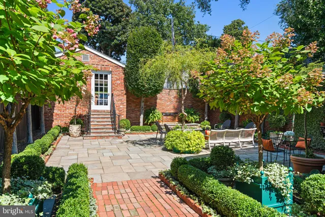 $7,500,000 | 3307 N Street Northwest, Washington, DC 20007