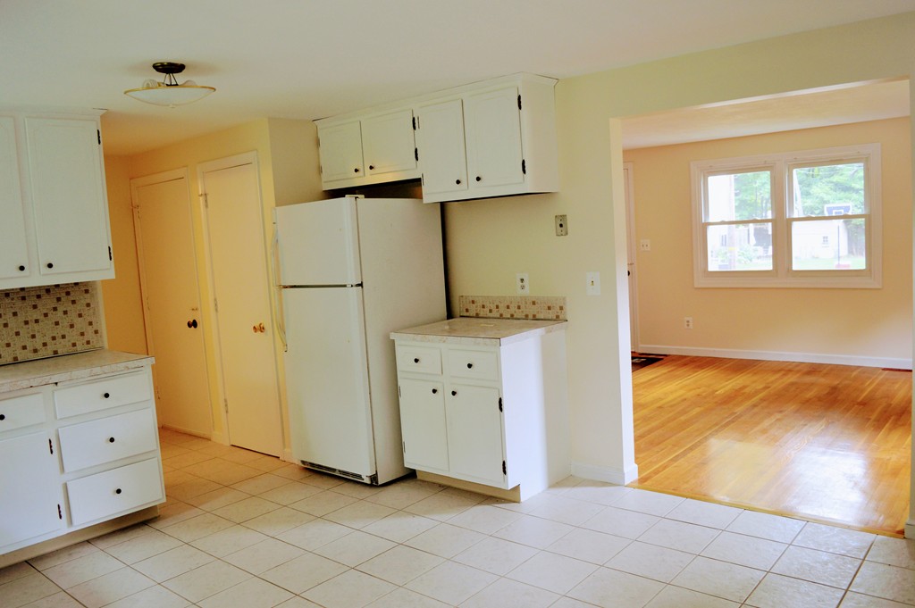 185 Maple Street, Unit 185 Needham, MA 02492 - Photo 5 of 12 Gallery Image 5