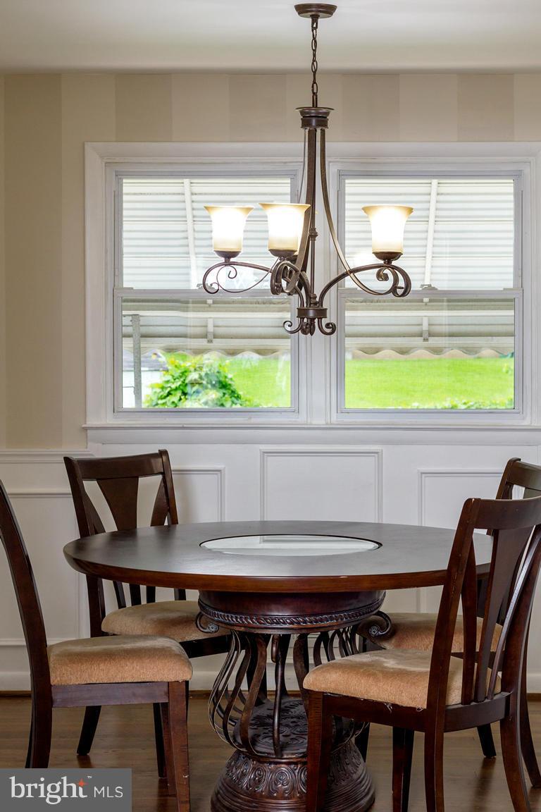 2426 Lakewood Road Baltimore, MD 21234 - Photo 17 of 28 Dining Room