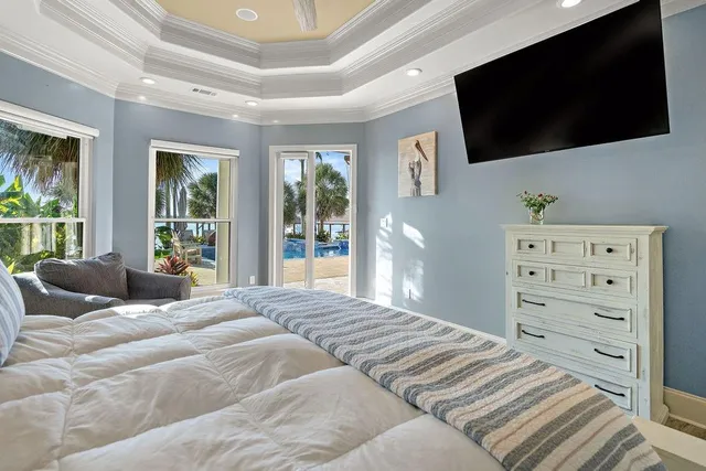 $920,000 | 2097 Lakeshore Boulevard, Slidell, LA 70461