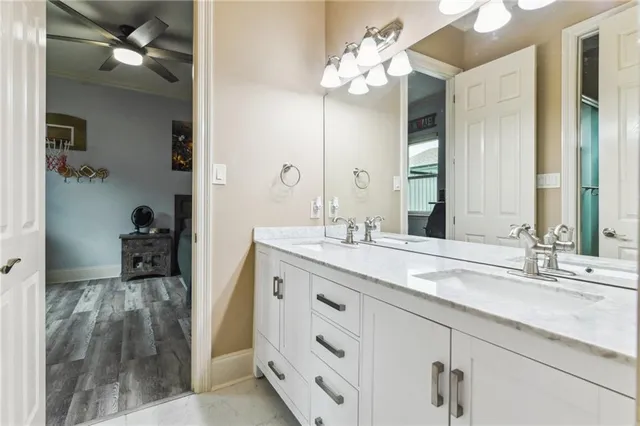 $920,000 | 2097 Lakeshore Boulevard, Slidell, LA 70461