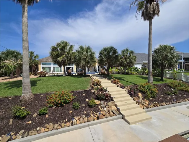 $920,000 | 2097 Lakeshore Boulevard, Slidell, LA 70461