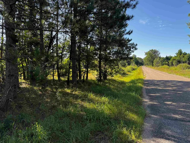$400,000 | 80-ac 80-ac 9th, Friendship, WI 53934